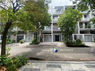 Cho thuê nhà 5x21m, hầm 4 tầng, thiết kế sẵn kinh doanh  đầu tư sinh lời tại vạn phúc city