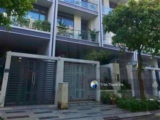 Cho thuê nguyên căn 5x20m, full nội thất cao cấp, hầm + 4 tầng  vạn phúc city