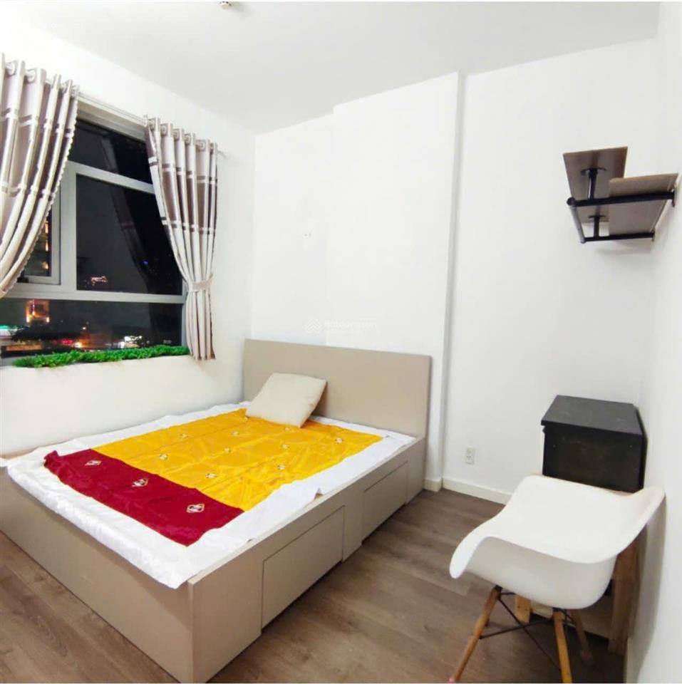 Cần cho thuê căn hộ luxcity 528 huỳnh tấn phát phường bình thuận q. 7.70 2pn 2wc