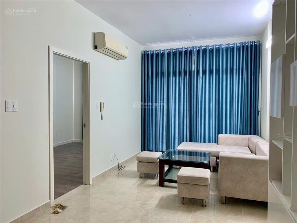 Cần cho thuê căn hộ luxcity 528 huỳnh tấn phát phường bình thuận q. 7.70 2pn 2wc