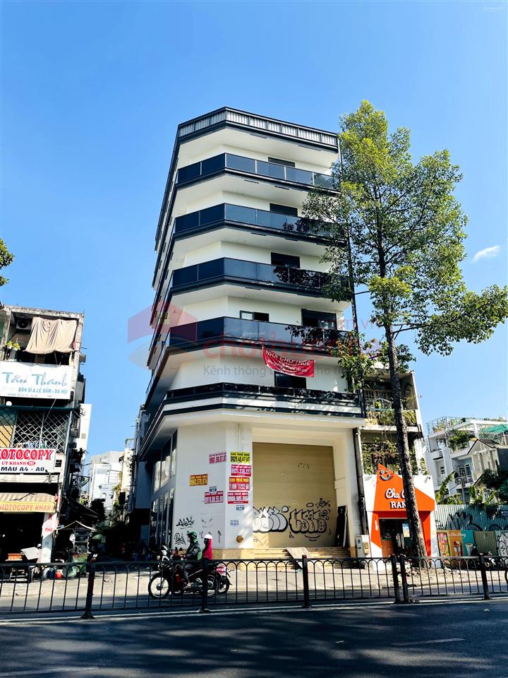 Cho thuê ncmt nguyễn tri phương, q.10, dt 5x14m, trệt, 2 lầu, gần chè thái, giá 39tr 0903 712 ***
