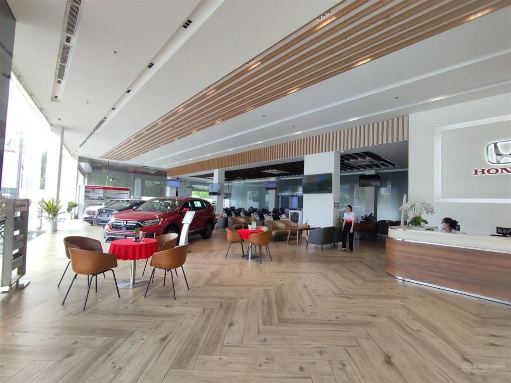 Căn hiếm mt trần hưng đạo, q1 ngay pullman. dt 20x30m, trệt lầu. giá 230tr tell 0903 712 ***