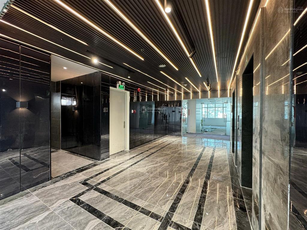 Cho thuê vp quy mô 5000m2 tại building tôn thất tùng q1, giá cực sốc.  0903 712 ***