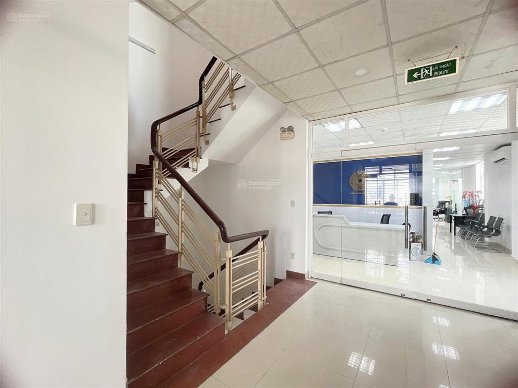 Cho thuê vp mt đường nguyễn thị minh khai. 150m2, quận 3, giá 49tr, full nội thất. tell 0903 712 ***