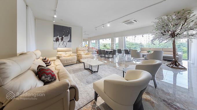 Cho thuê mt lý thường kiệt, ngay phú thọ q10. dt 20x30m, trệt 2 lầu, giá 150tr/tháng (siêu hot)
