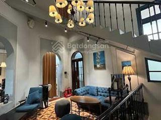 Cho thuê góc tôn đức thắng, khu bến nghé q1. dt 10x6m, trệt lầu! giá 49tr. tel 0898 311 ***