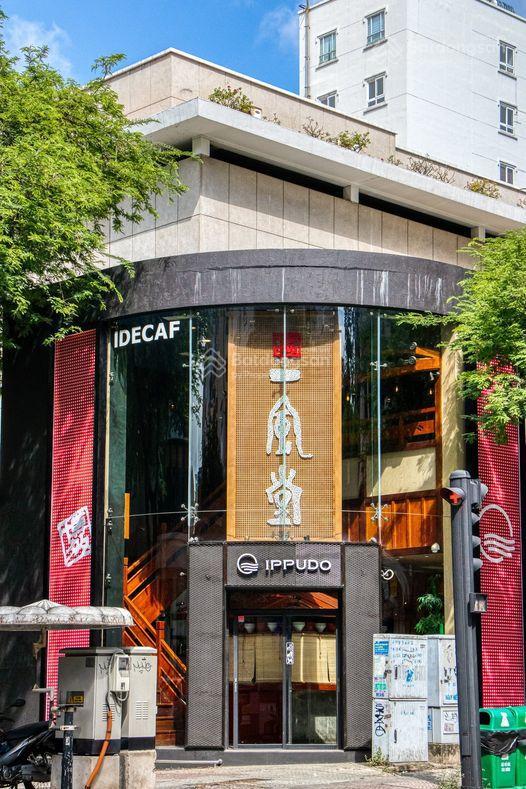 Căn góc hai bà trưng, q1, gần nguyễn thị minh khai. dt 10x25m, giá 150tr. tell 0898 311 ***