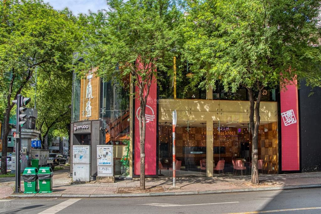 Căn góc hai bà trưng, q1, gần nguyễn thị minh khai. dt 10x25m, giá 150tr. tell 0898 311 ***