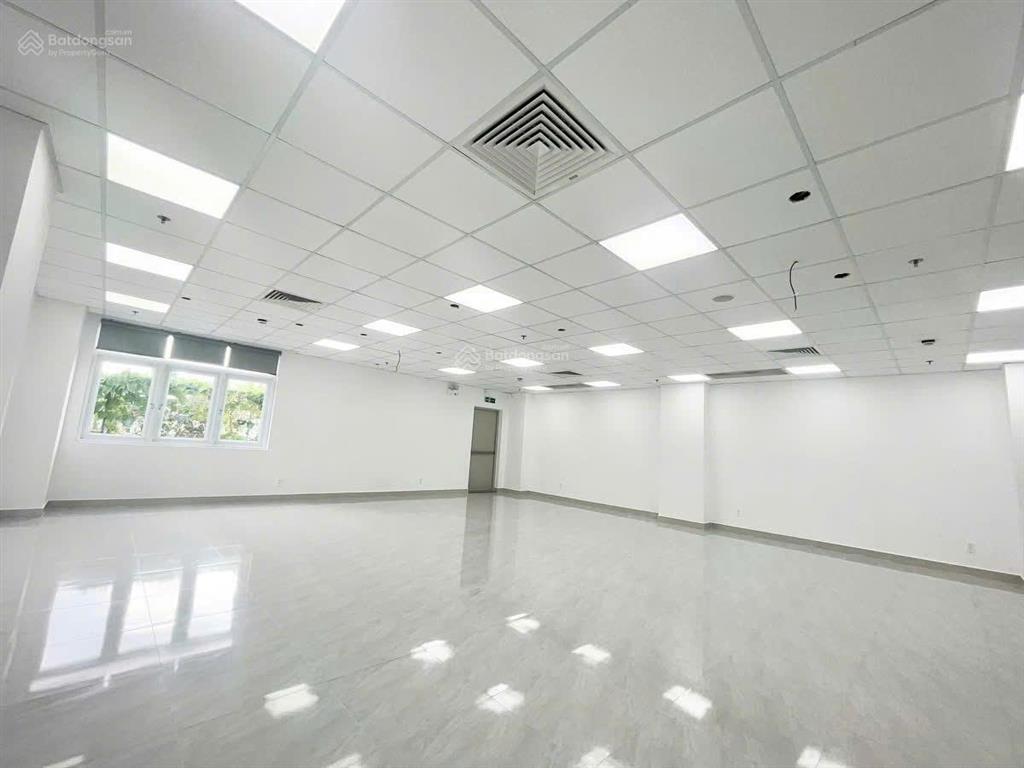 Cho thuê mt cao thắng, quận 3, cạnh hoa sen university. diện tích 10x40m, tel 0898 311 ***