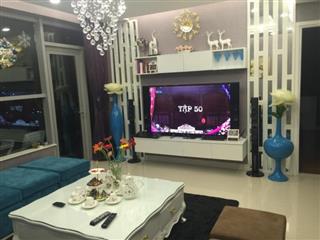Tôi chính chủ căn hộ 118m2 tòa b cc thăng long no1 cần bán giá 67tr/m2 còn slot ôtô