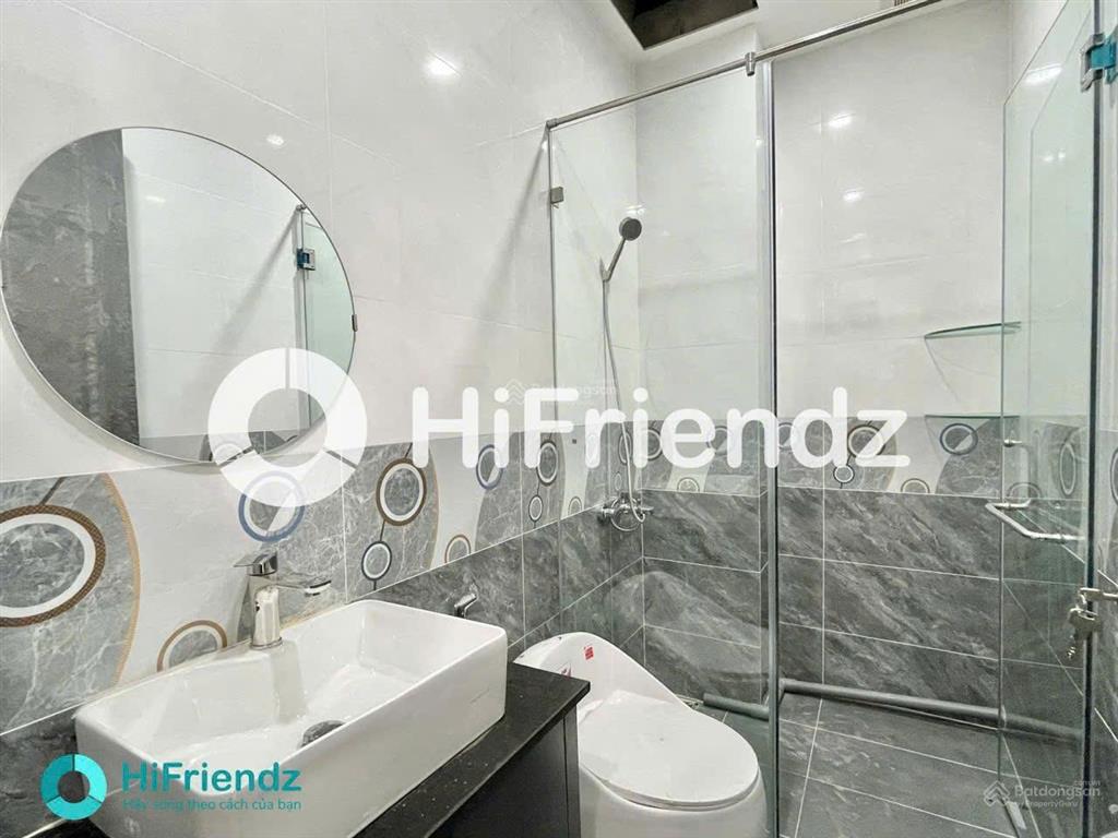 Cho thuê căn hộ dịch vụ mới xây full nội thất ngay ngã tư 4 xã