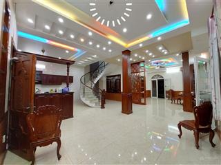 Cho thuê biệt thự villa nguyên căn  gần trung tâm khu tên lửa, bình tân