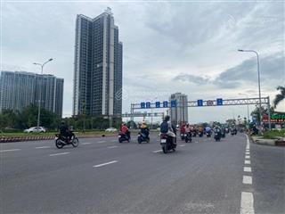 Căn hộ dịch vụ mt nguyễn văn linh, 4 tầng 22p, dòng tiền ổn định, ngay căn hộ eco green