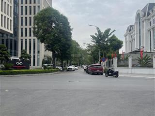 Bán nhà trần thái tông, cầu giấy  căn góc vỉa hè rộng, view thoáng 100m2/ 6 tầng có hầm giá 58tỷ