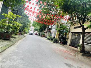 Bán biệt thự căn góc nguyễn hoàng, cầu giấy. 150m2 mt 10m. khu yên tĩnh, văn minh  vỉa hè rộng