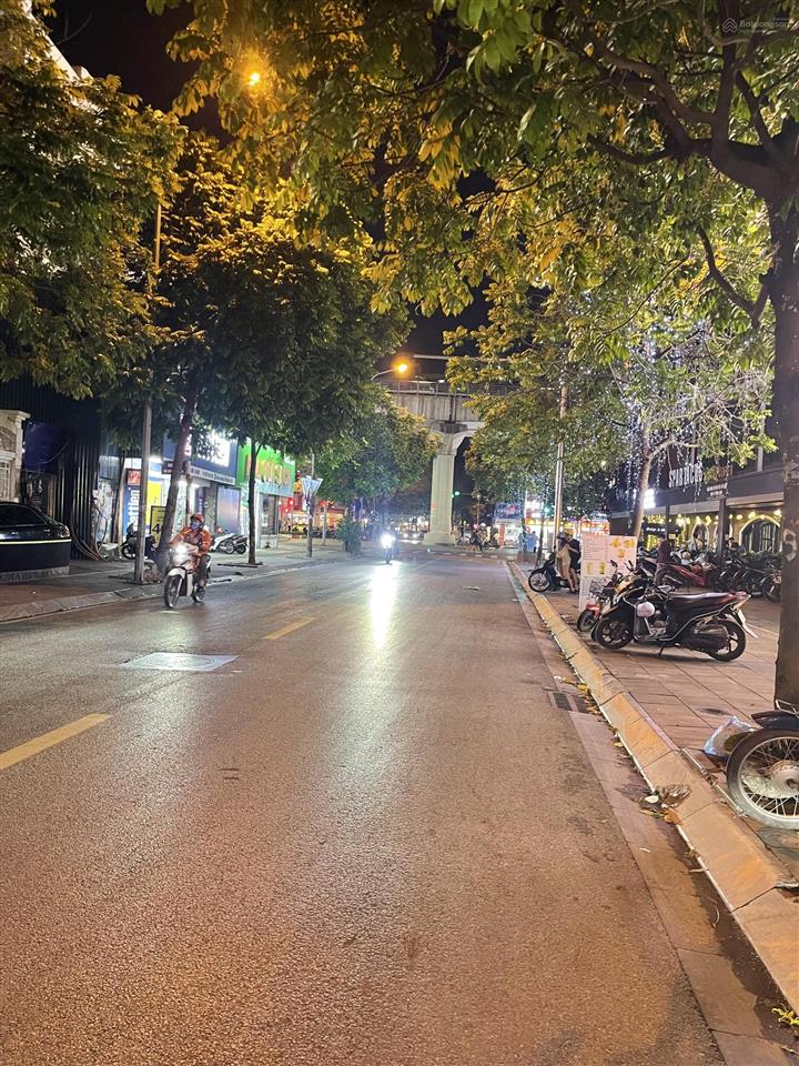 Bán nhanh nhà mặt phố trương công giai, cầu giấy.100m2/ 8 tầng thang máy ( có hầm ) giá chào 67tỷ.
