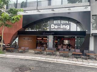 Cho thuê nhà mặt phố nguyễn đình thi, với view hồ, được thiết kế 200m2/sàn, giá siêu chất!