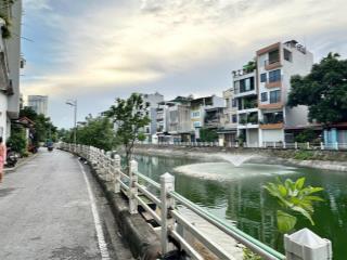 Bán lô đất siêu hiếm mặt hồ tai trâu  hồng tiến, 118m2 mặt tiền 5,6m mặt hồ giá nhỉnh hơn 30 tỷ