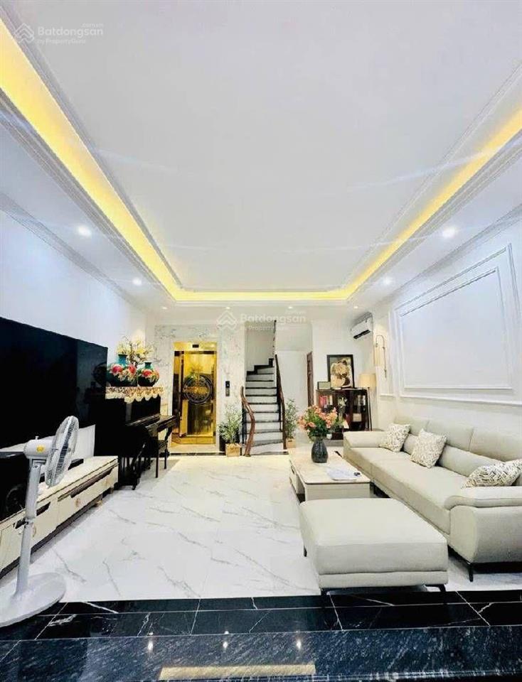 Bật mí một căn nhà cực hiếm ngay hồng mai chỉ 50m ra phố thang máy view góc siêu đẹp