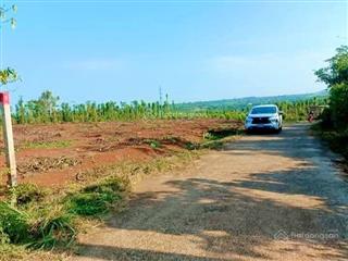 Bán lô 11m x 50m 950tr đất view hồ xã kim long tphcm