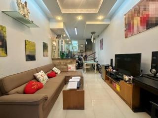 Hxh nguyễn đình chiểu, q.3  4 tầng  36m2  8.4 tỷ