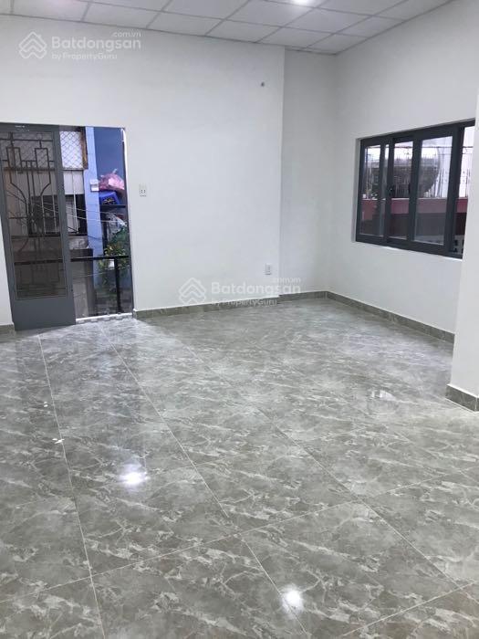 Bán nhà ngay ga sài gòn cmt8 nhà 2 mặt  27m 2 tầng giá 5.5tỷ
