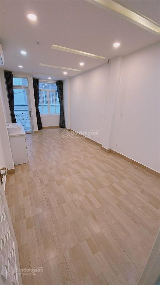 Nhà hxh trần hưng đạo, p2. q5  4tầng giá 8.5tỷ