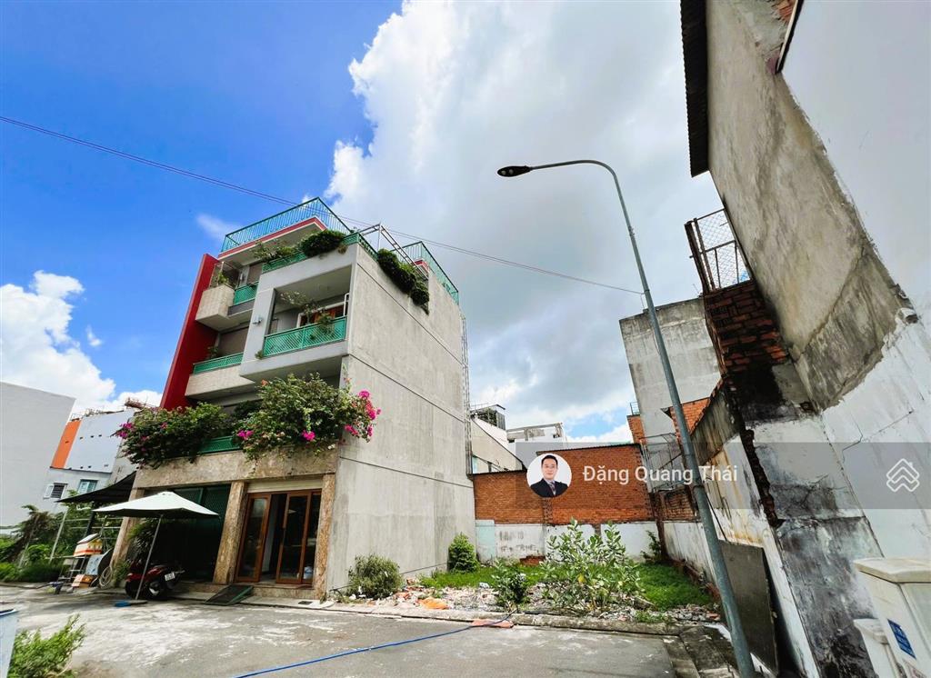 Cực hiếm! đất biệt thự đường 6m sát mặt tiềnnơ trang longngang 8m 85m2 12.7 tỷ p12 bình thạnh