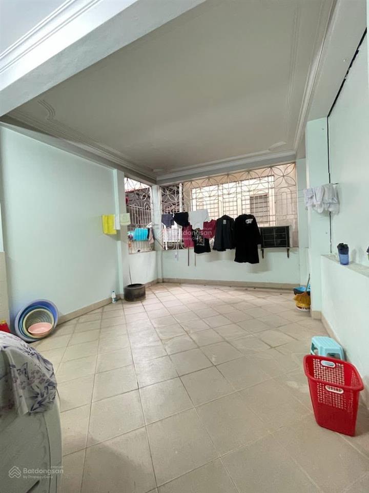 Chính chủ cần bán nhanh căn nhà phân lô ô tô đỗ cửa. cực hiếm