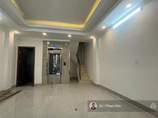 Nhà mới xuân đỉnh 7 tầng có thang máy nội thất xịn ô tô đỗ cửa giá tốt 10,5 tỷ
