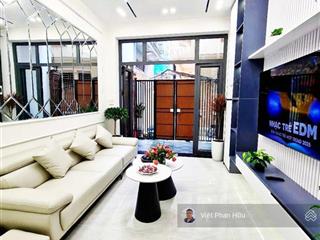 Bán nhà đội cấn ba đình  39m² x 4t  giá 9.25 tỷ  ngõ thoáng, gần phố.