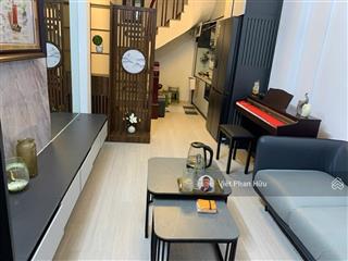 Bán nhà trung tâm ba đình, gần đội cấn vạn bảo liễu giai hồ tây, 32m2 x 5t, 4 ngủ, giá 9.6 tỷ