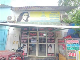Sang tiệm tóc gác ở được bình tân  mặt tiền đẹp, thuê rẻ 5tr/tháng, sang toàn bộ chỉ 30tr