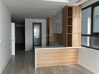 Chính chủ có căn hộ trung hoà nhân chính 3 ngủ full 160m2 làm văn phòng giá đẹp 17 triệu/tháng