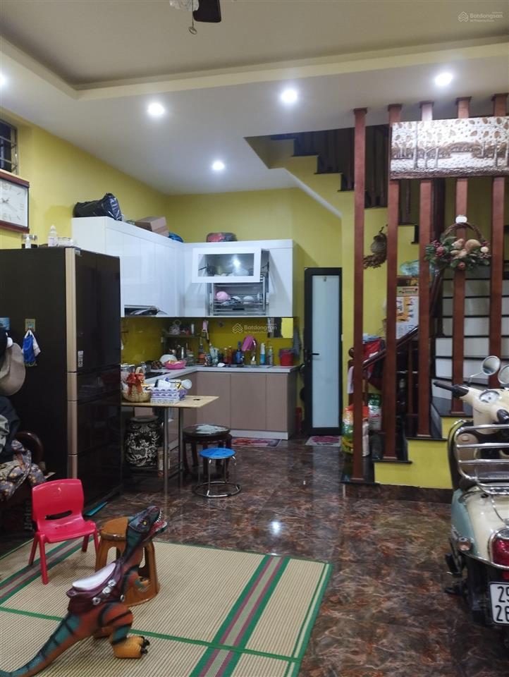 Bán nhà pl quân đội, gara gần hoàng quốc việt công viên nghĩa đô dt 80m, mt gần 5m, giá 29 tỷ