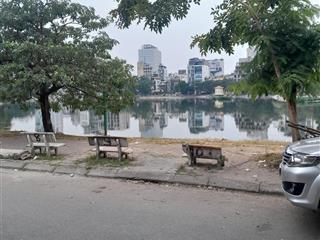 Bán nhà khu vực nguyễn đình hoàn, cầu giấy, dt 40m, 5t, ô tô cách 5m, giá 13 tỷ. ô chờ thang máy.