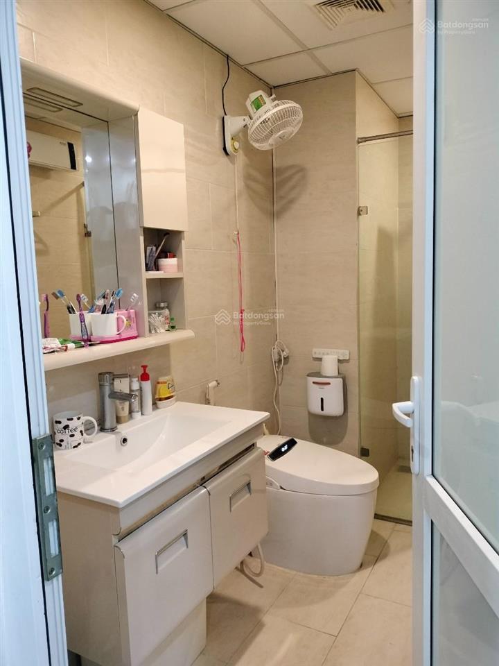 Bán căn hộ 79m2 * 2pn 2wc, tòa e3 vũ phạm hàm. giá 6,9 tỷ