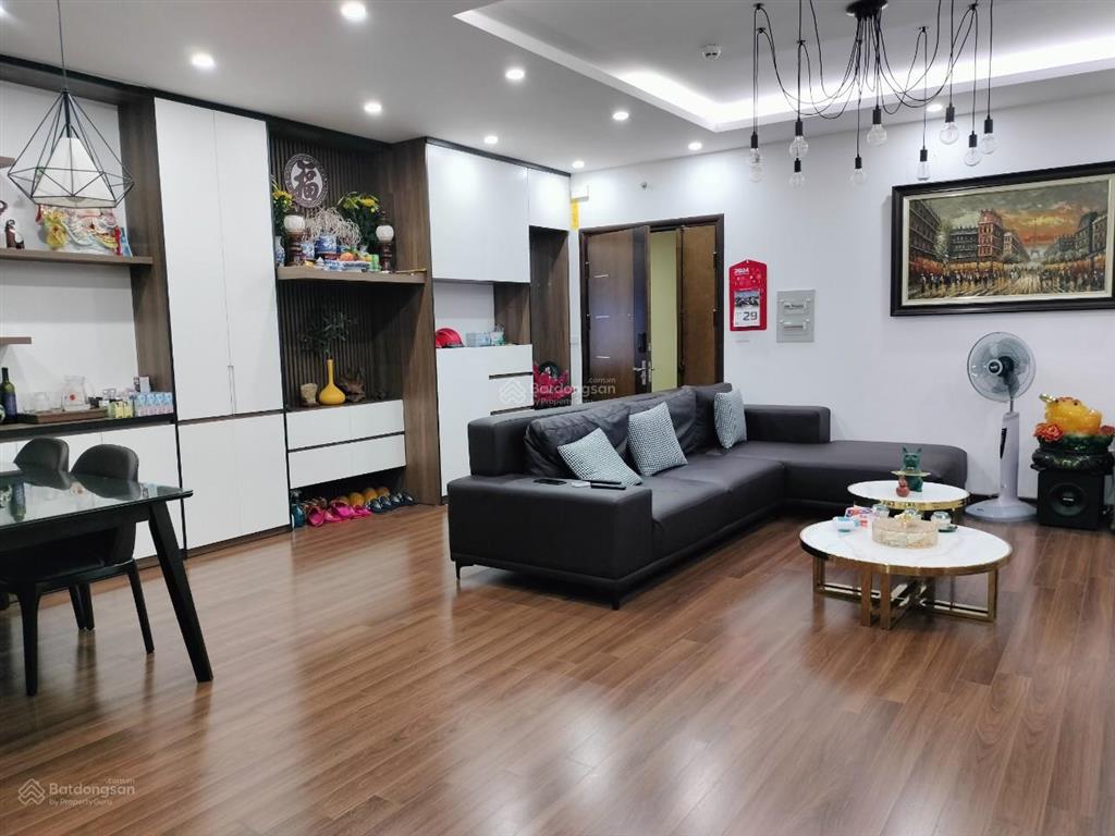 Bán căn hộ 79m2 * 2pn 2wc, tòa e3 vũ phạm hàm. giá 6,9 tỷ