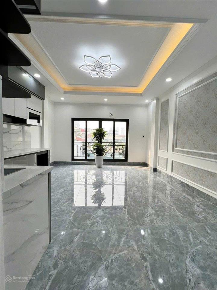 Bán nhà tứ hiệp  thanh trì 6 tầng thang máy *giá 6.8 tỷ. nhà đẹp oto vào nhà cách phố 20m