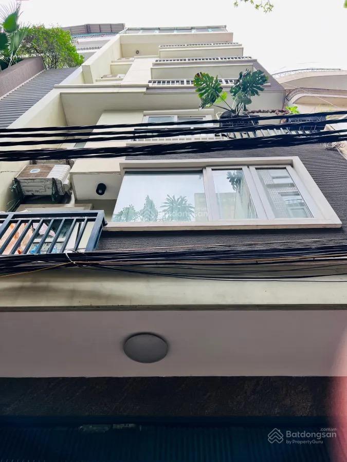 Bán nhà phố xã đàn dt 46m* 6 tầng thang máy * giá 10.8 tỷ. tổng 6 phòng ngủ gần phố.