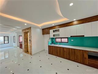Bán nhà ngõ 2 hoàng liệt dt55m*5 tầng thang máy * giá 13.3 tỷ. nhà đẹp oto đỗ cửa.