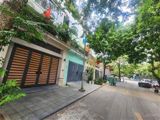 Bán biệt thự văn phú hà đông dt200m*4 tầng * mt10m* view công viên.