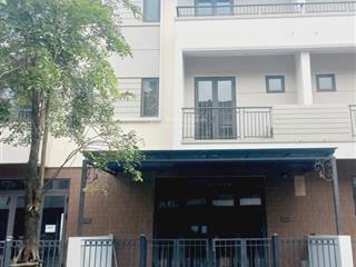 Cần bán gấp  nhà đẹp giá tốt  sẵn dòng tiền đang cho thuê