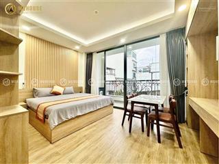 Studio ban công, máy giặt riêng, 45m2, full nội thất gỗ cao cấp gần nhà ga t3 quận tân bình