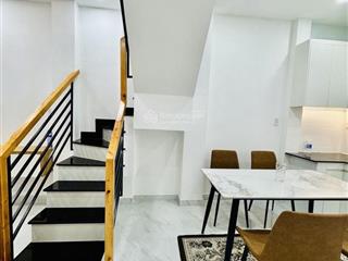 Nhà ở quận bình thạnh, hẻm ô tô, an ninh, tặng toàn bộ nội thất, giá xấp xỉ 5 tỷ