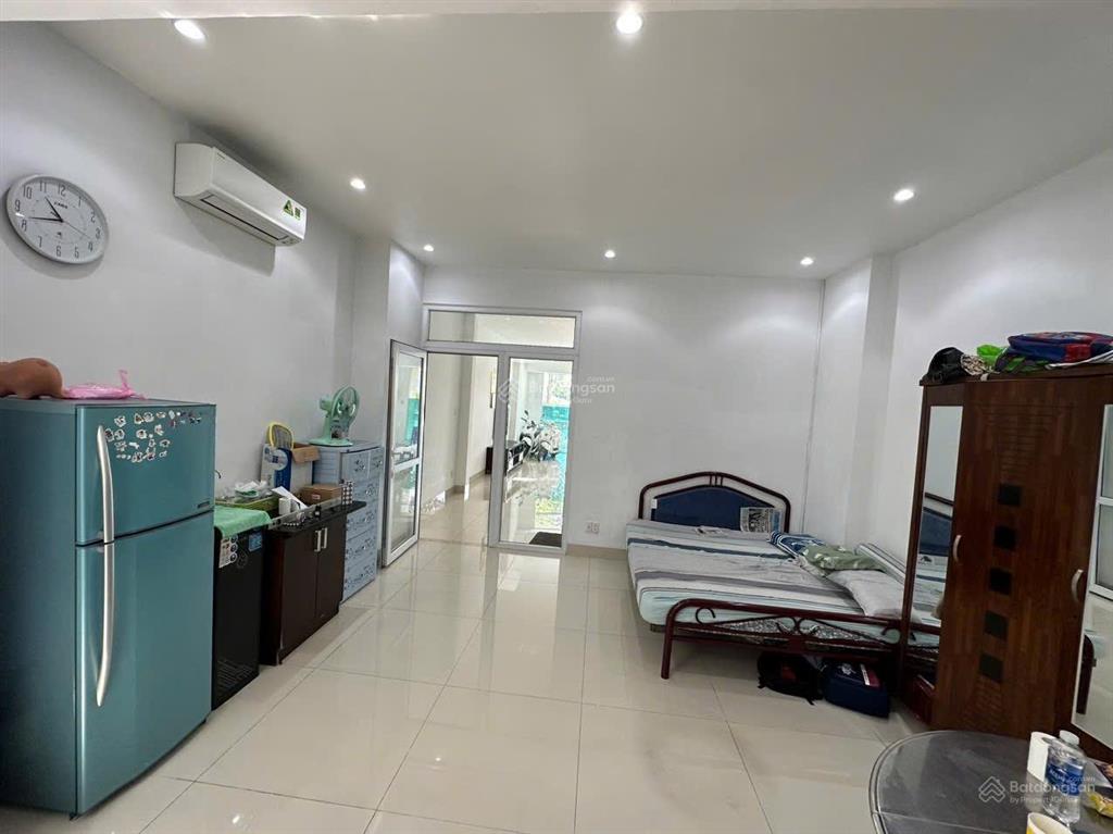 Bán nhà mặt tiền lê thị riêng, đường cực lớn giá chỉ 12tỷ8