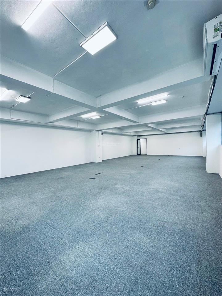 Chính chủ cho thuê tòa 3/3 duy tân  cầu giấy 130m2 full đồ 24,5tr. làm việc 24/7.  0989 518 ***