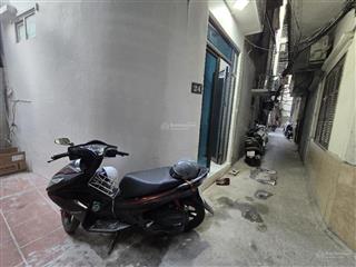 Đại học y  tôn thất tùng  đống đa
6.25 tỉ 25m2  5 tầng  3pn  căn góc siêu thoáng .