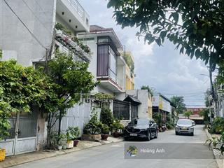 Bán nhà nát 8 x 20m tiện xây biệt thự, khuôn đất vuông vức, đường 10m thông thoáng