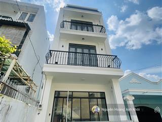 Bán nhà mới xây ở ngay, linh chiểu gần đh cảnh sát, đh ngân hàng